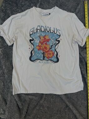 Anthropologie Gladiolus August Graphic Tee - White with Red/Orange Floral